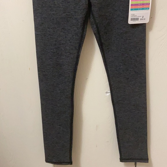 Triple Flip Charcoal Leggings - Picture 3 of 6